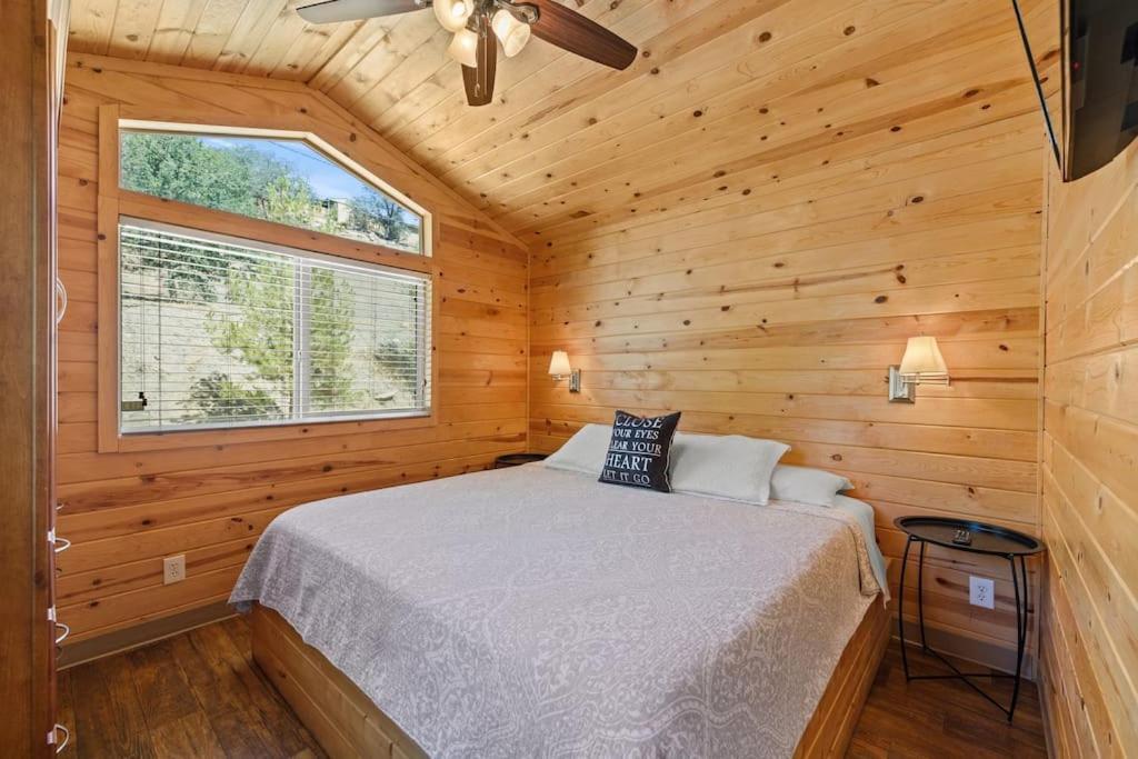 Deluxe Little Cabin 2 Min Stroll To Kern River Kernville Exterior photo